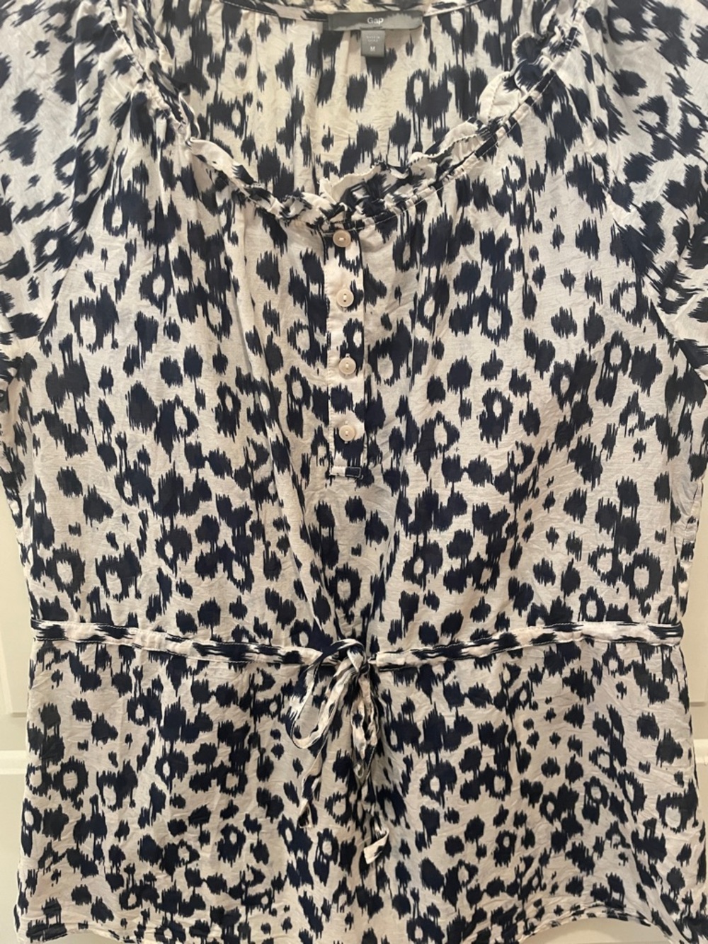 GAP navy and white animal print tie-waist tunic